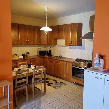 Tudor Apartman Szeged Exterior foto