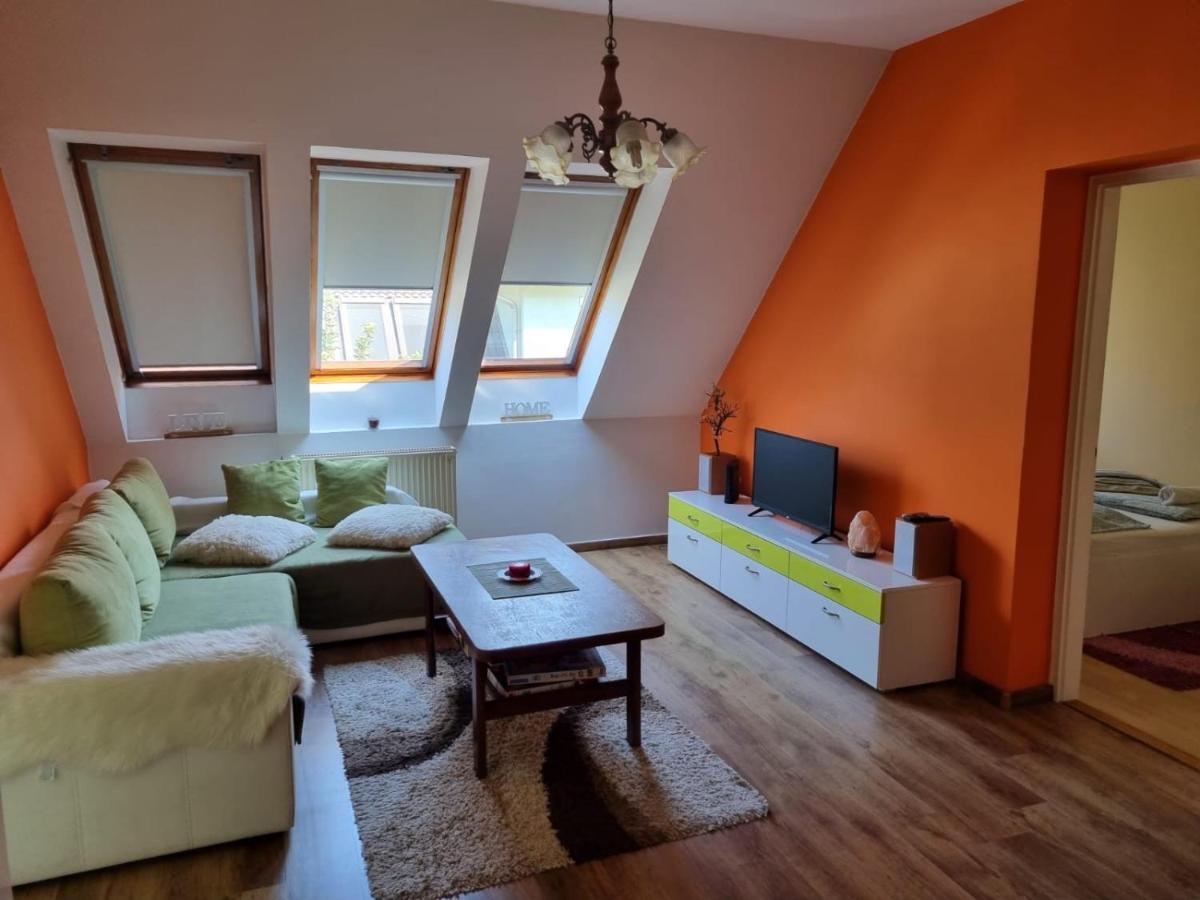 Tudor Apartman Szeged Exterior foto
